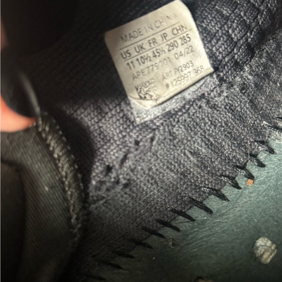 Yeezy - Picture 5 of 5